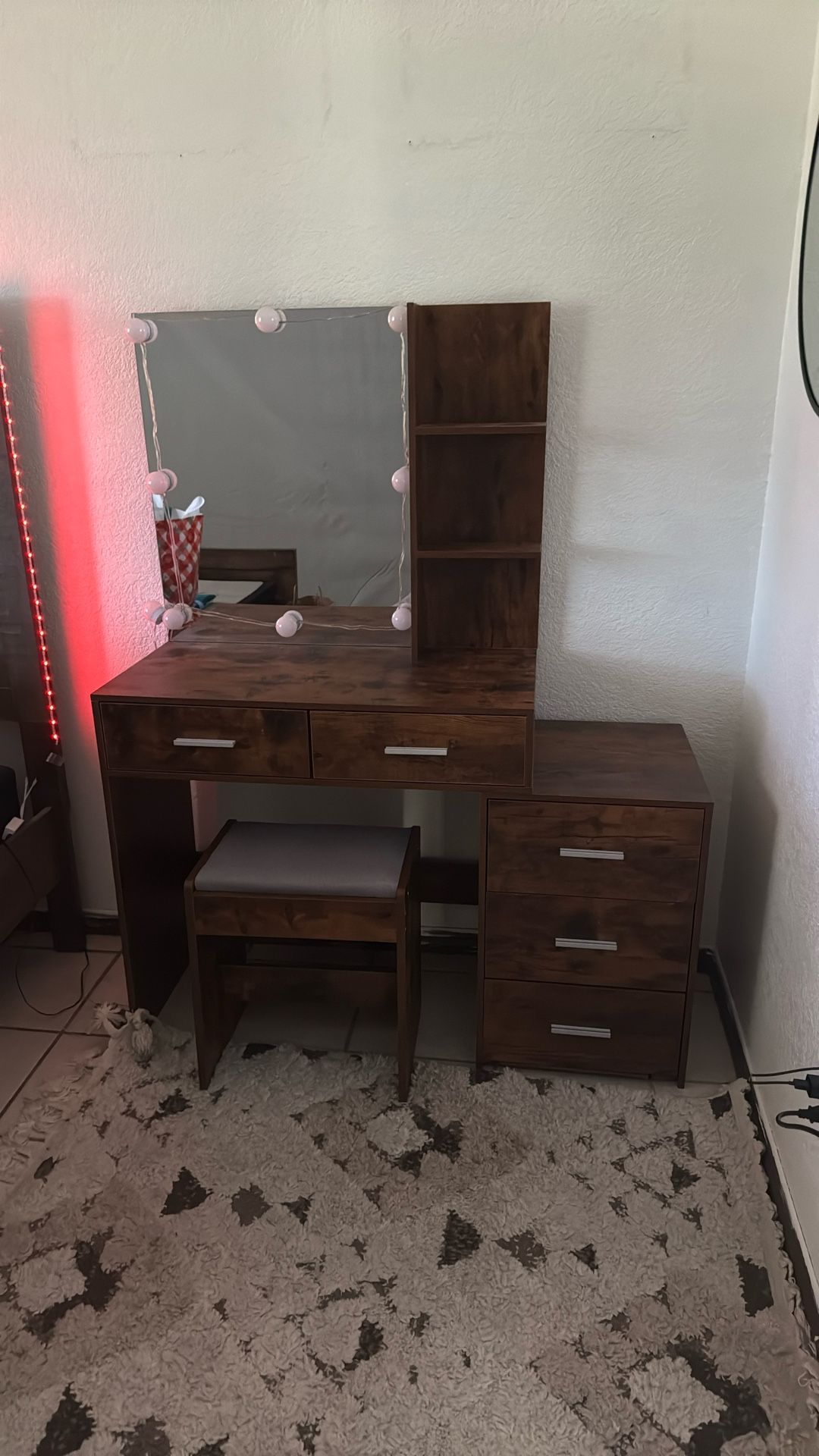 Vanity With Lights