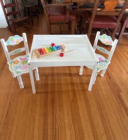 Kids painted table set