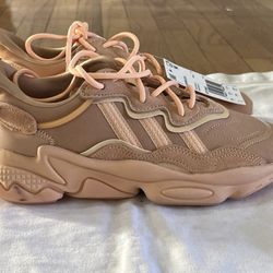 Adidas Men Original Ozweego Sneakers NWOB SZ 5
