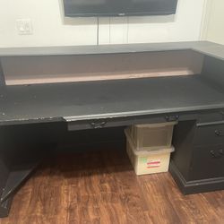 Desk Heavy 