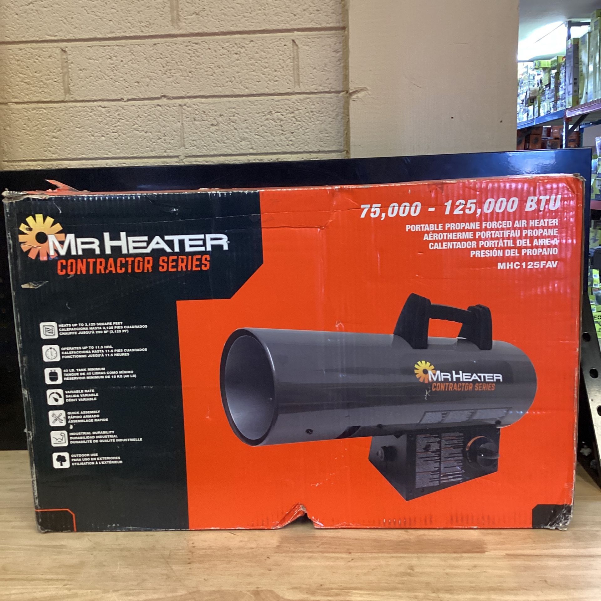 Mr. Heater Contractor 125,000 BTU Forced Air Propane Space Heater with 10  ft. Hose and Regulator for Sale in Phoenix, AZ - OfferUp