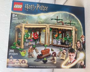 LEGO Harry Potter: Hogwarts Castle Herbology Class