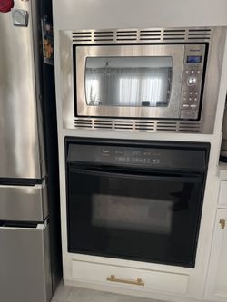 Microwave And Wall Oven