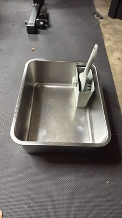 Stainless steel litter box