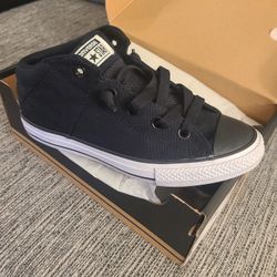 Converse Junior Size 4 Black