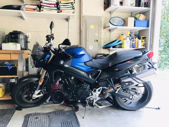2015 BMW F800R Motorcycle