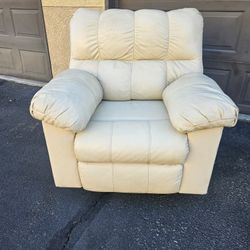 XL LEATHER POWER RECLINER CHAIR