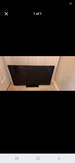 Insignia LED Flat Screen TV