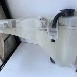2012-2020 CHRYSLER 300 DODGE CHARGER ENGINE COOLANT RECOVERY TANK RESERVOIR OEM #5104