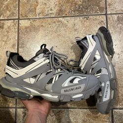 Balenciaga track 