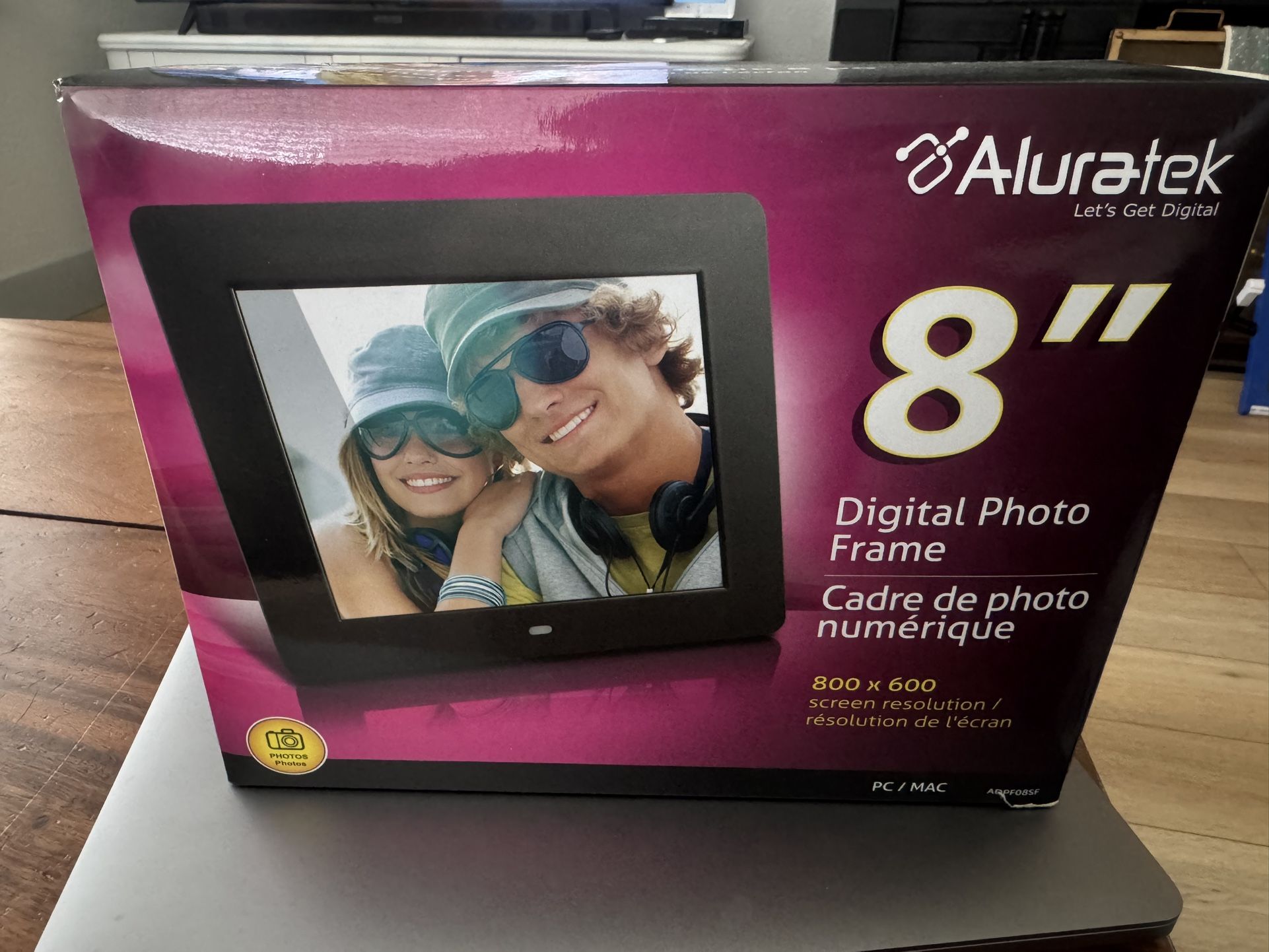 8” Digital Photo Frame
