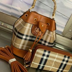 Set of two pieces  Bag and wallet 