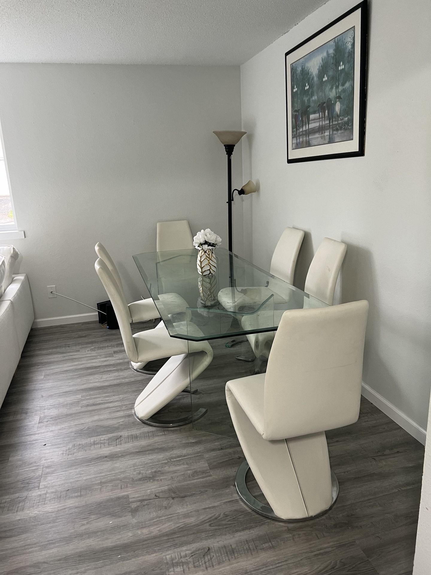 Dinning Table