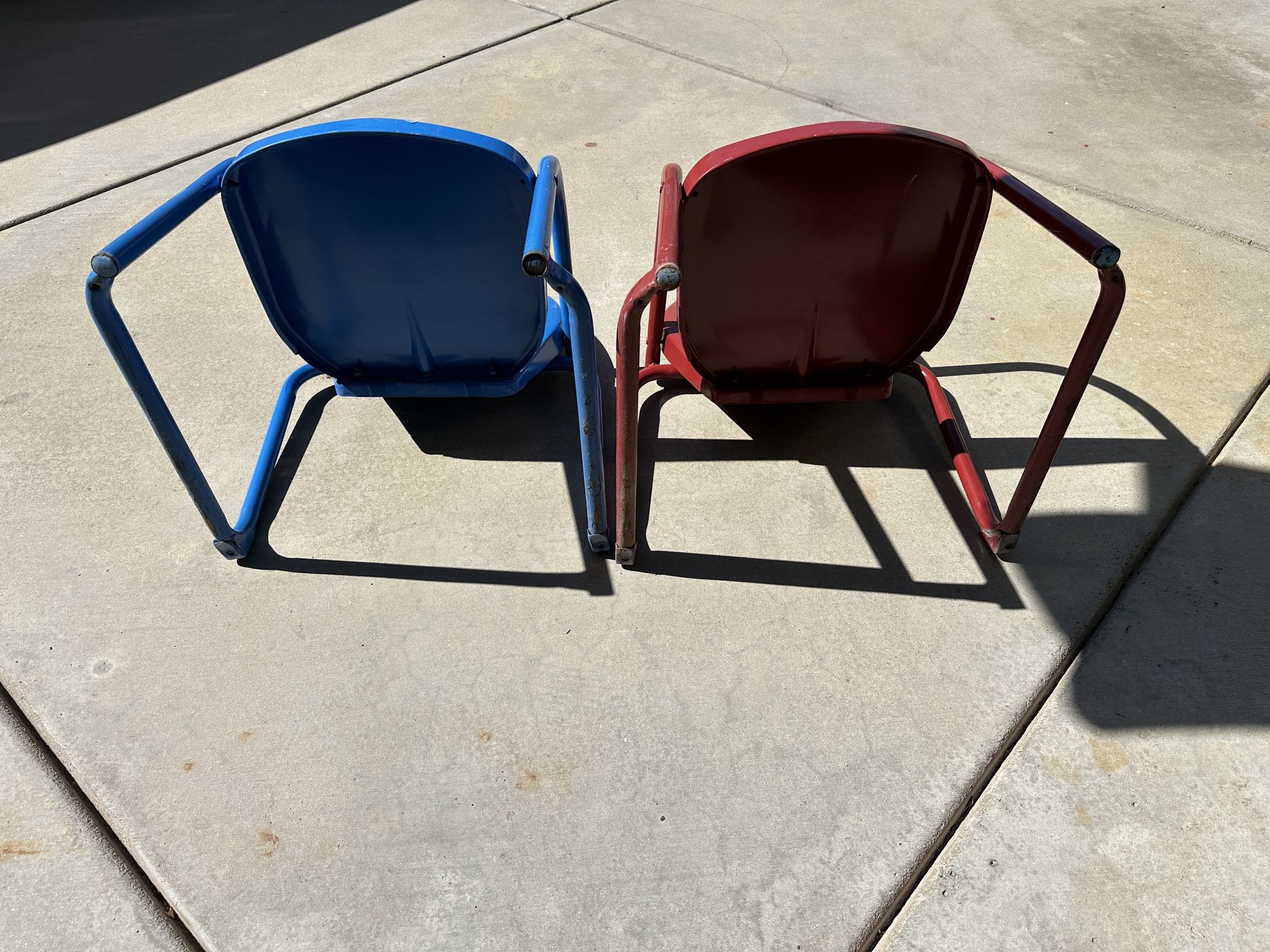 Child’s Youth Toddler Metal Lawn Chair Set Pair Red & Blue Tulip Design