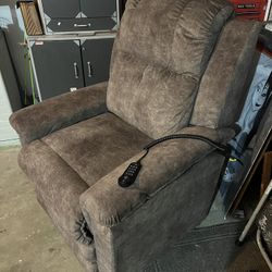 Lazyboy Style Recliner