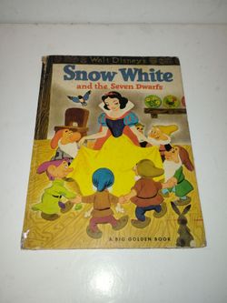 Vintage Old Large 1952 Walt Disney's Snow White Golden Hardcover Illustrations Book