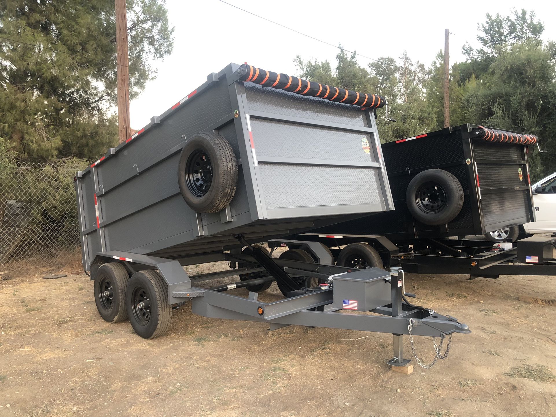 Trailas Dump Trailer