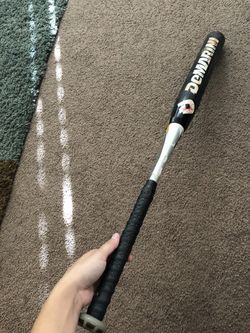 Batte de softball Demarini CF4 Pitch Noir Plus 33/25 CFF10 (-8