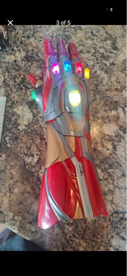 Iron man infinity gauntlet