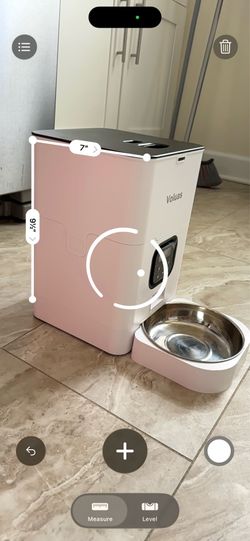 Automatic pet feeder