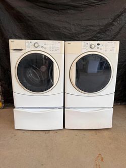 Whirlpool washer and gas dryer