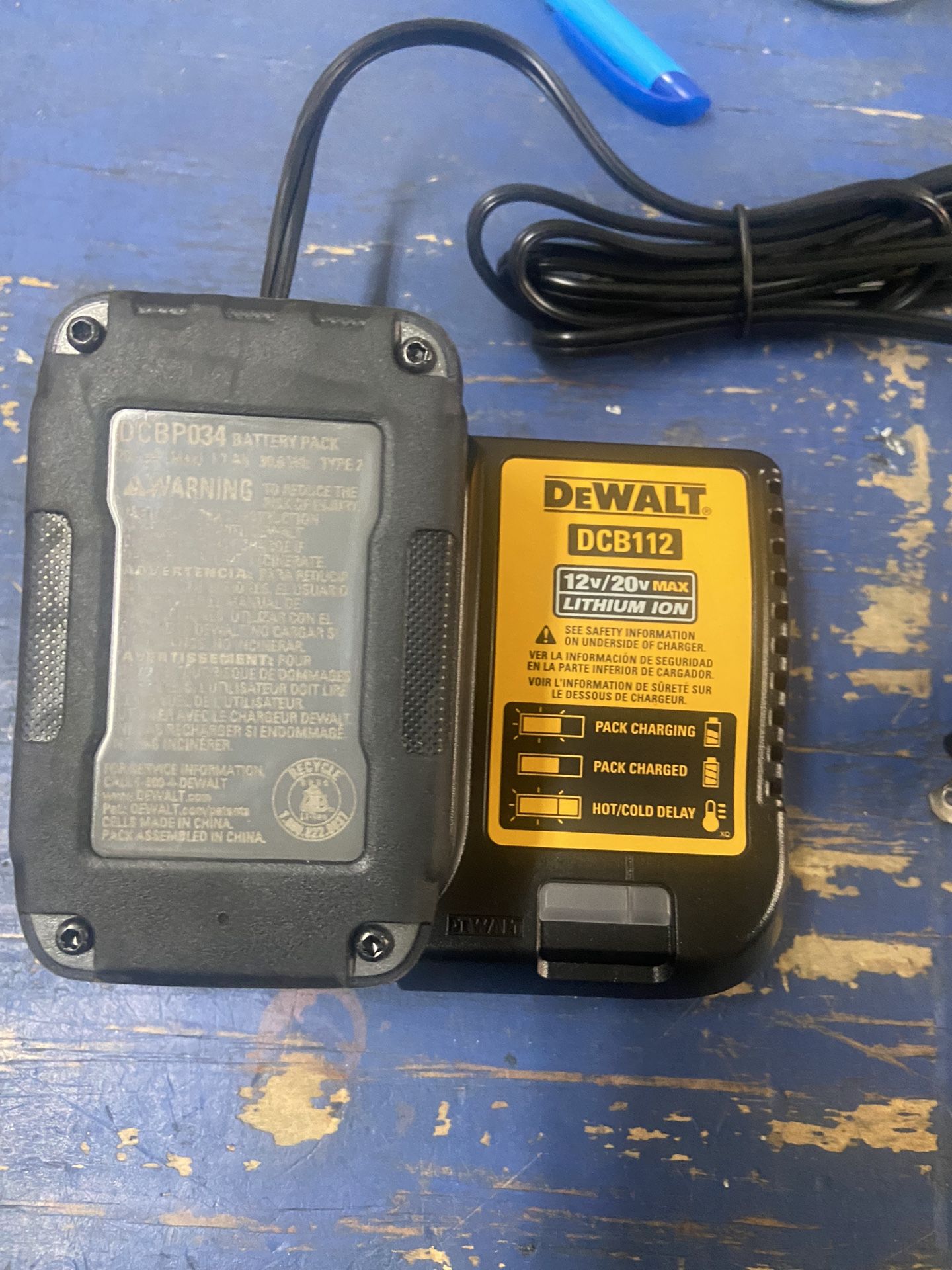 Dewalt Power stack Battery W Charger