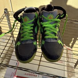 NIKE FLIGHT HUARACHE (GS) YOUTH SNEAKERS 705281 002 SIZE 6