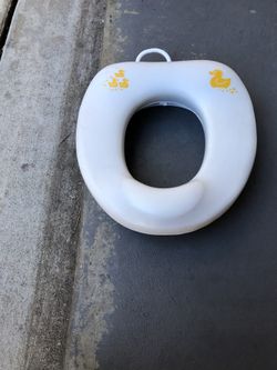 Baby toilet seat