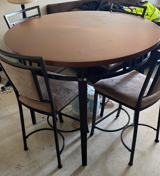Durham Metal Table And Chairs