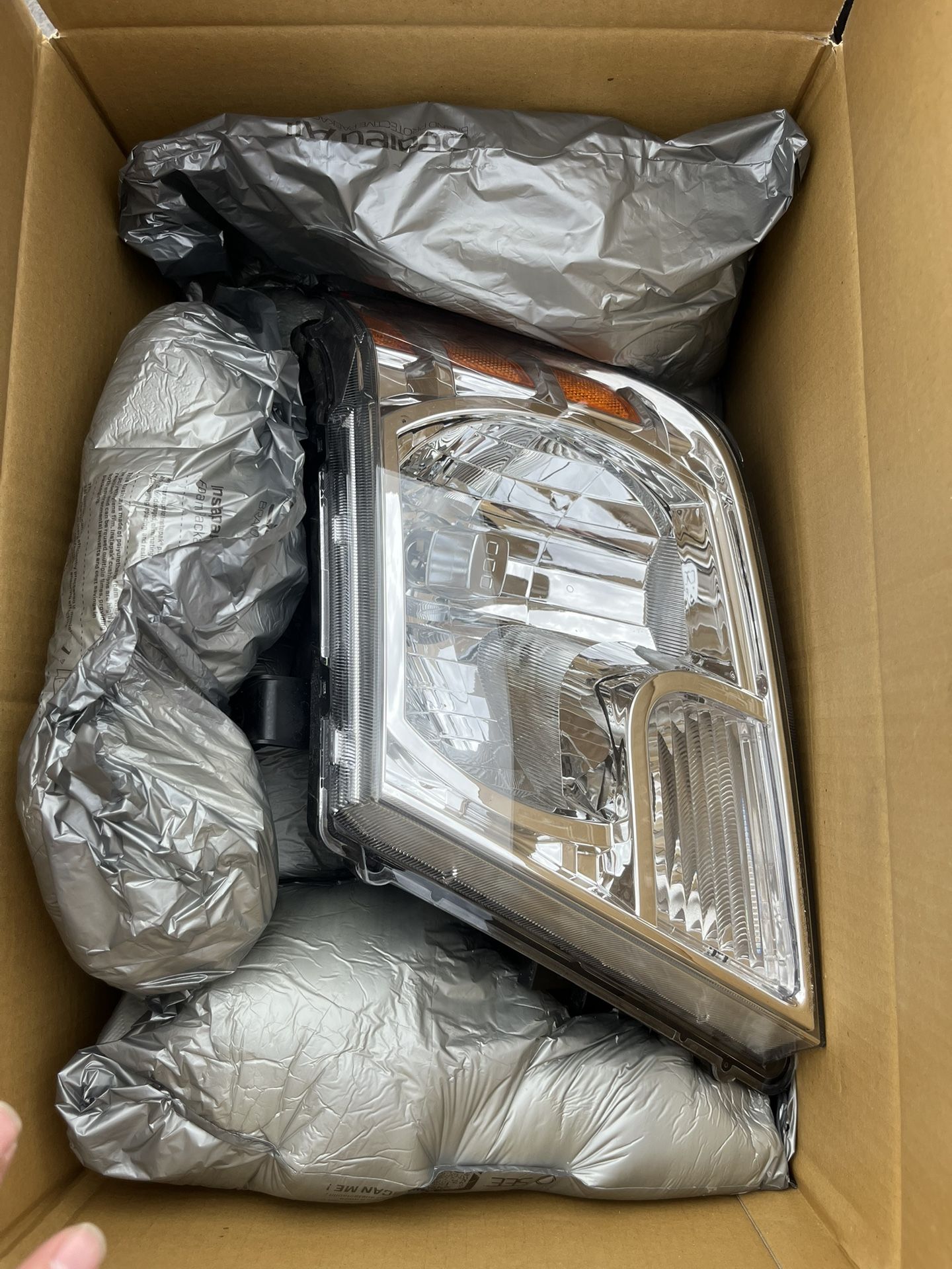 Nissan Headlights/taillights  Set With Bulbs