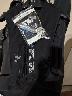 Helite E-Turtle 2 Electronic Airbag Vest XL + Extra CO2 Cartridge