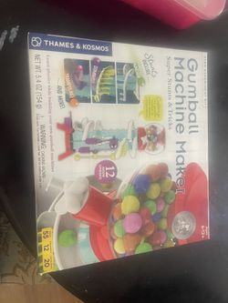 Free Buildable Gumball Machine 