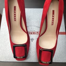 Prada Size 7