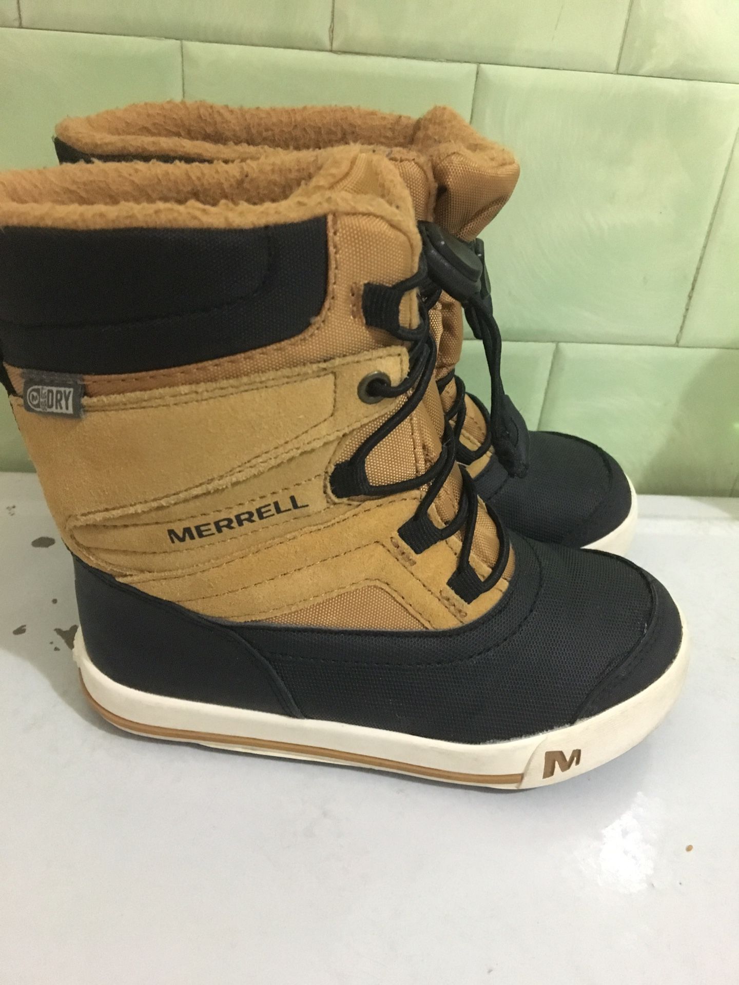 Merrell Boys Size 11 Snow Boots