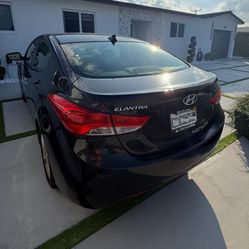 Hiunday Elantra