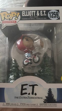 Elliot & ET Pop Funko Moment 1259 Glow in the Dark