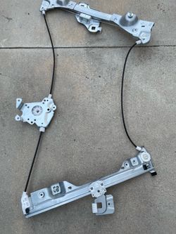 Nissan Z Front Passenger Side Window Regulator