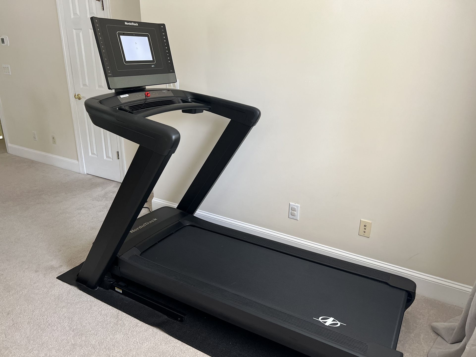Nordic Track Commercial 1250 Treadmill