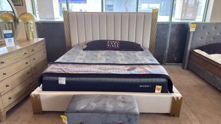 3 pc King bed set