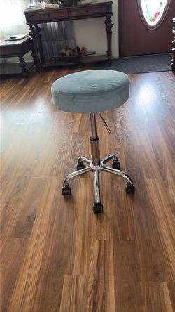 Round Stool