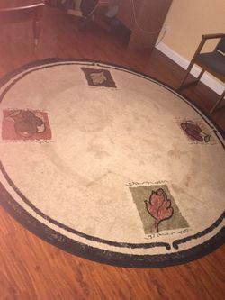 Round carpet