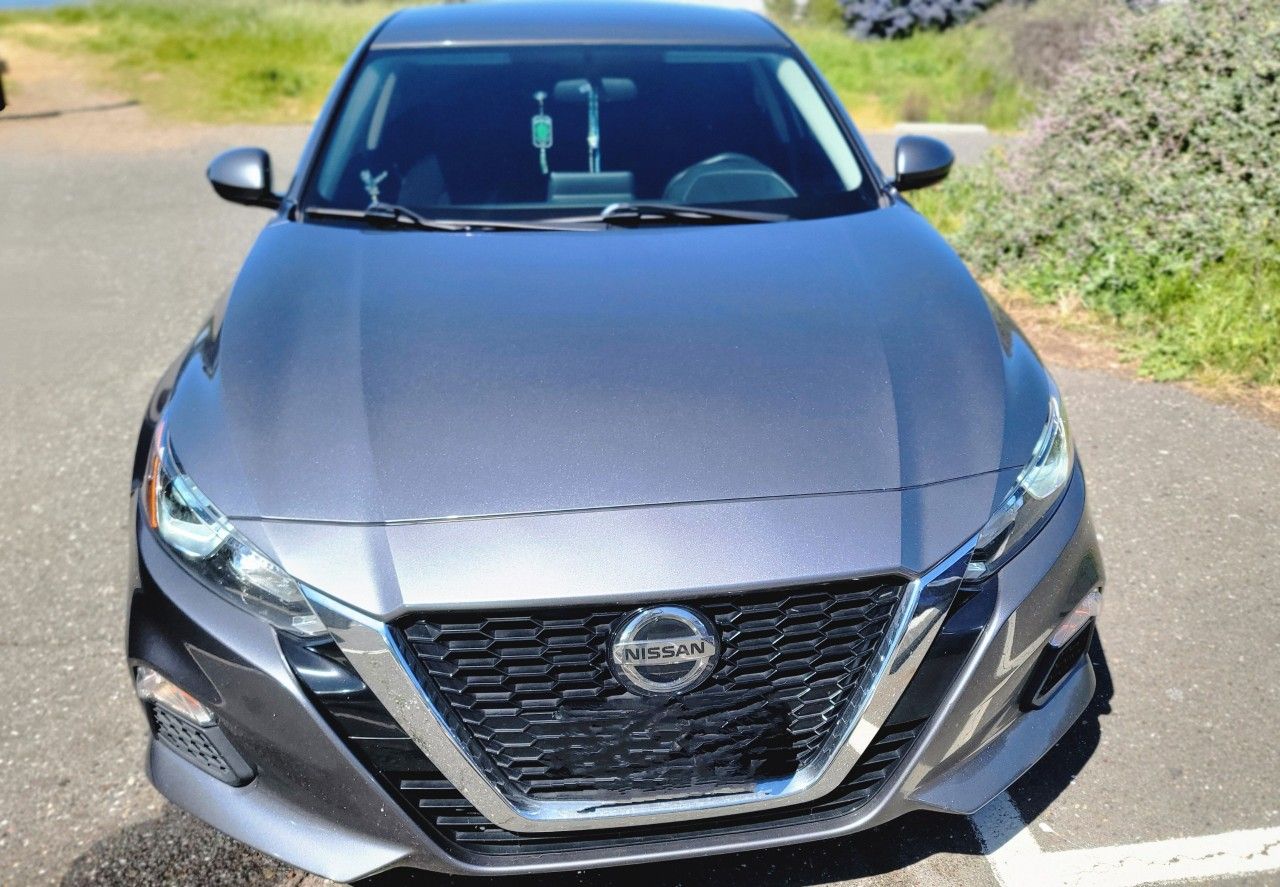 Auto Nissan