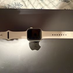 ⌚ Apple Watch Series 9 – Silver – 45mm - Excellent Condition 