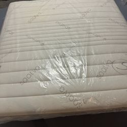 Luxury Saatva & Tempur-Pedic Mattresses – 50-80% Off!     •    Brand New, Minor Blemishes (Nothing That Affects Comfort)     •    King, Queen, Full, T