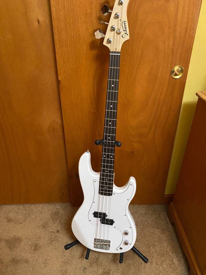 Glarry White Bass Guitar + Accessories