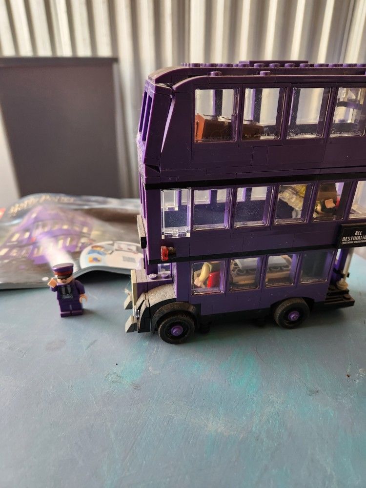 Lego Harry Potter Bus.