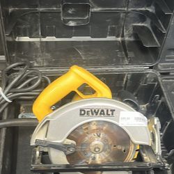 Dewalt Circular Saw