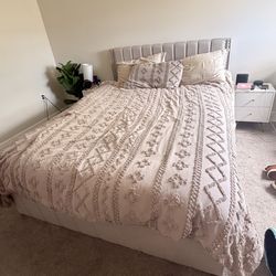 Bed in Excellent Condition with Storage Drawers + Nightstands