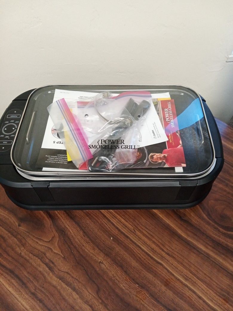 POWER Smokeless Indoor Grill Never Used