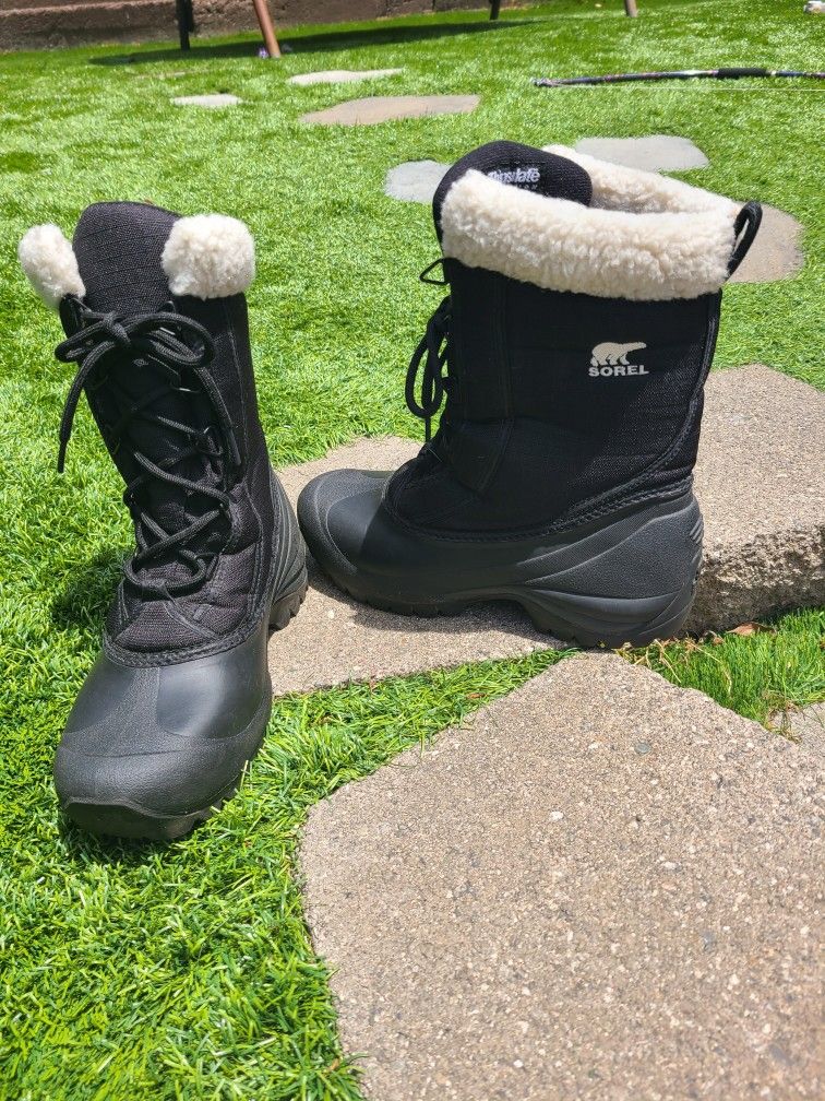 Black Sorel Snow Boots- Women's Size 8.5